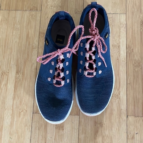TEVA ARROWOOD 2 KNIT - WOMENS Size 10 - Picture 1 of 8